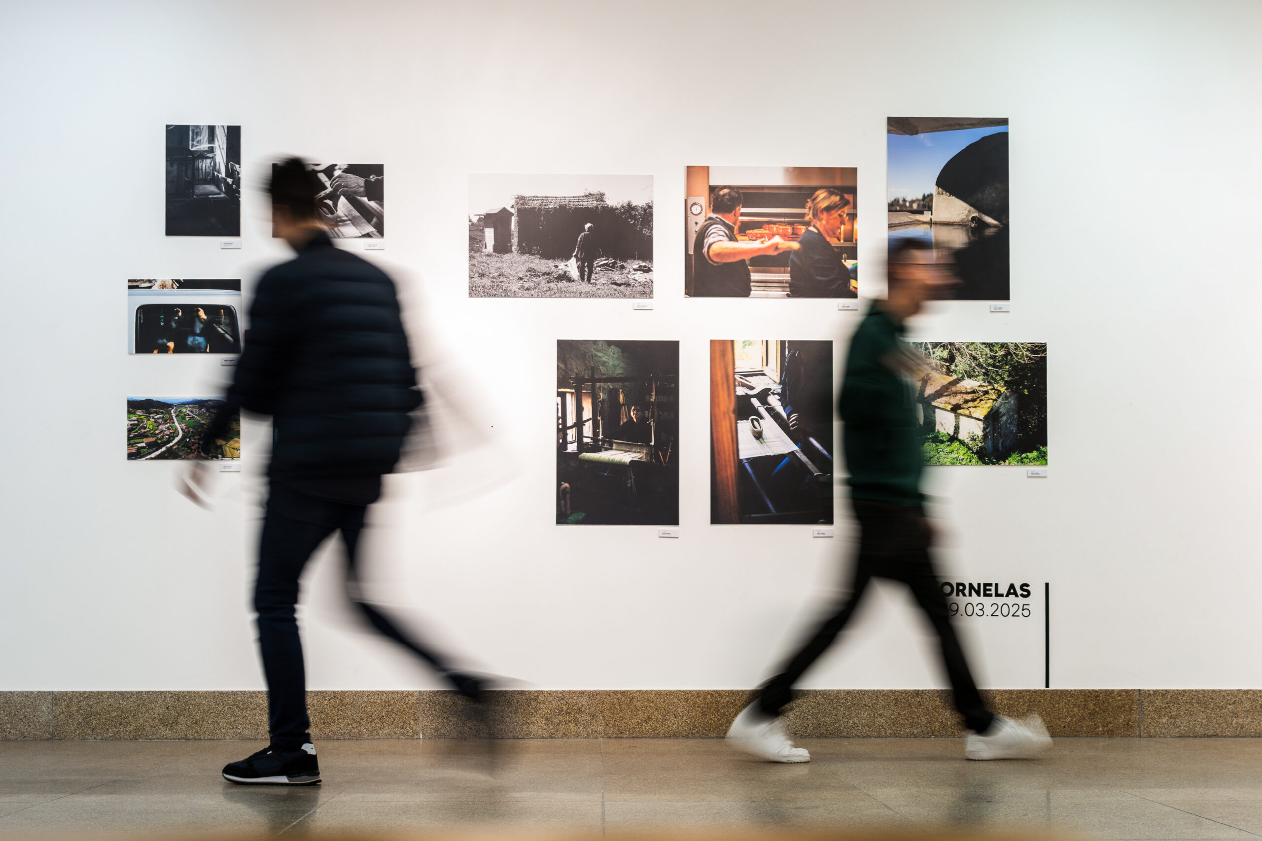 Fotografia da Galeria de 'Exposição Fotográfica #VERSEVER'