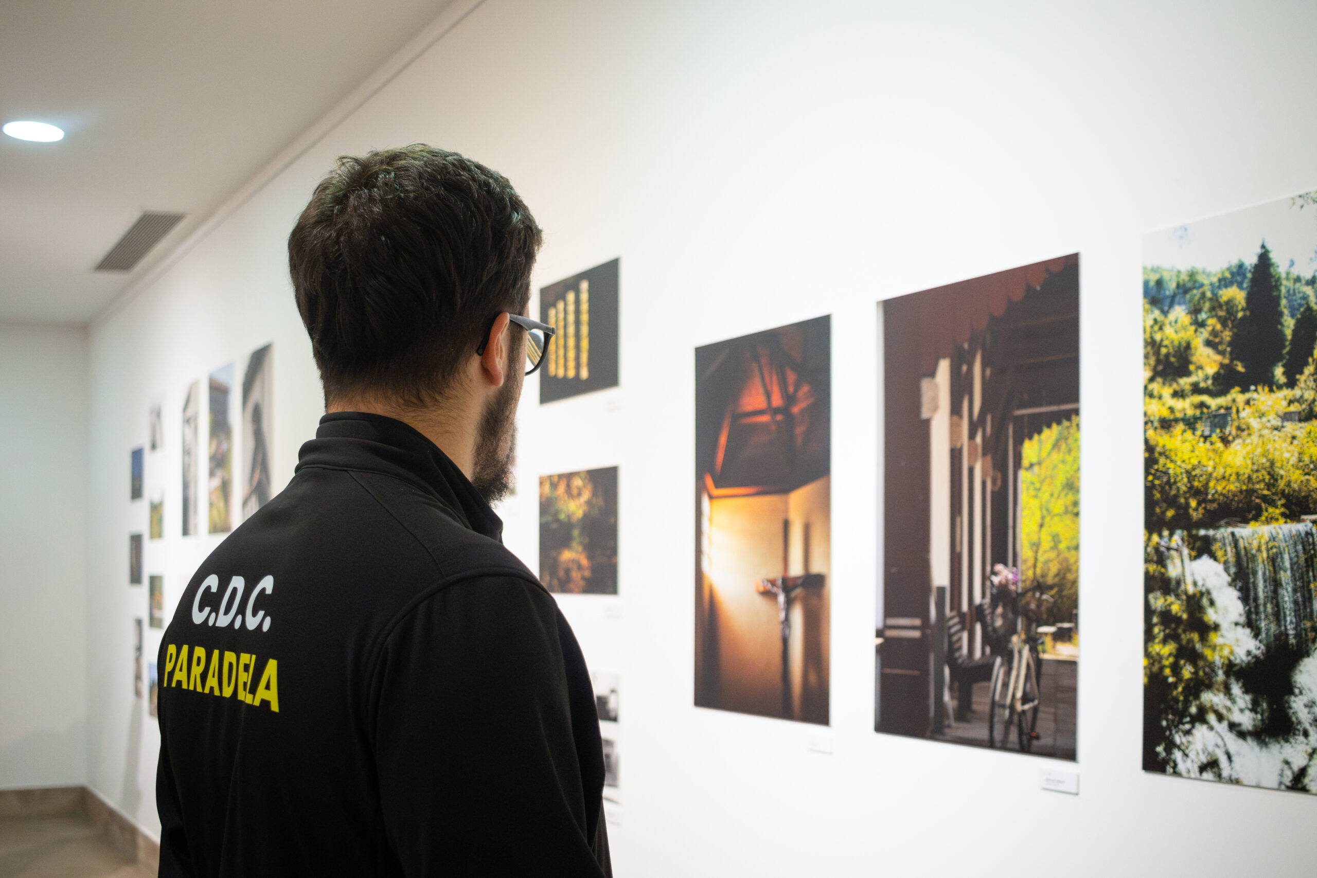 Fotografia da Galeria de 'Exposição Fotográfica #VERSEVER'