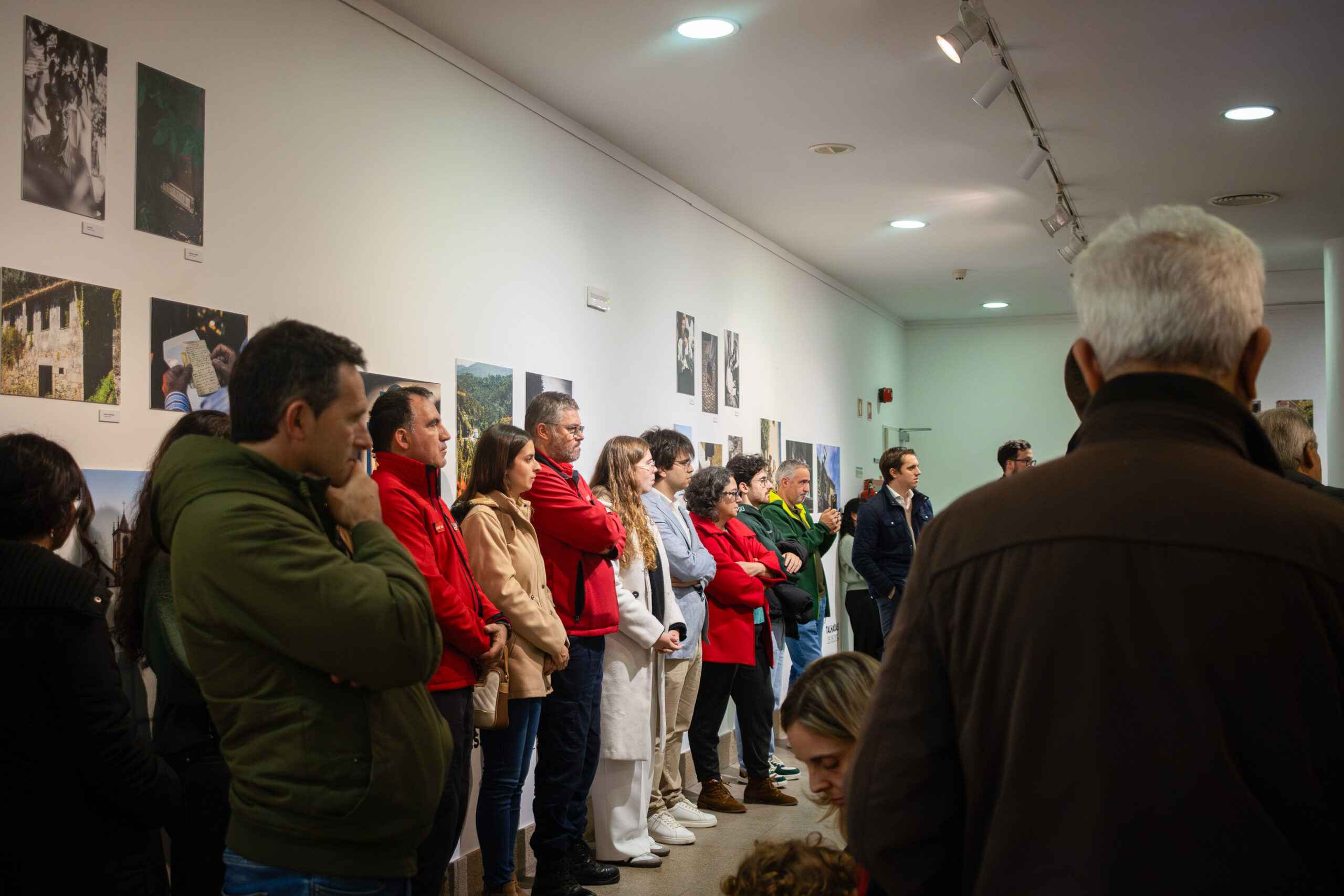 Fotografia da Galeria de 'Exposição Fotográfica #VERSEVER'